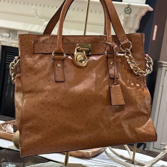 Authentic Michael Kors Large Hamilton Ostrich Embossed Leather Shoulder Satchel - Picture 2 of 16